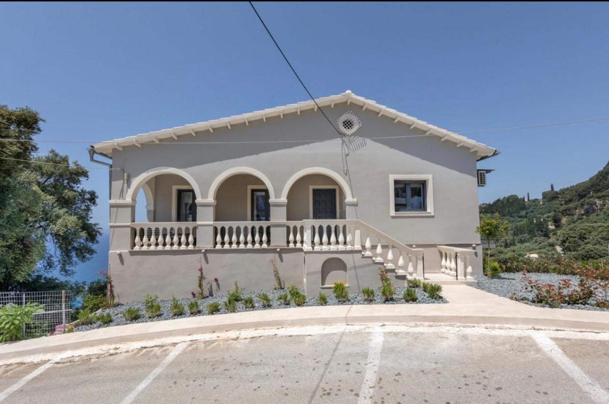 Irida sunset Villa Pentati Bagian luar foto