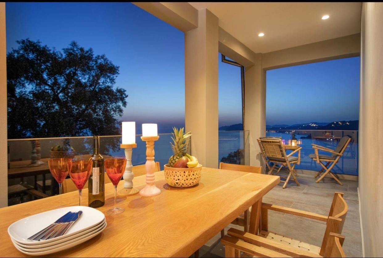 Irida sunset Villa Pentati Bagian luar foto